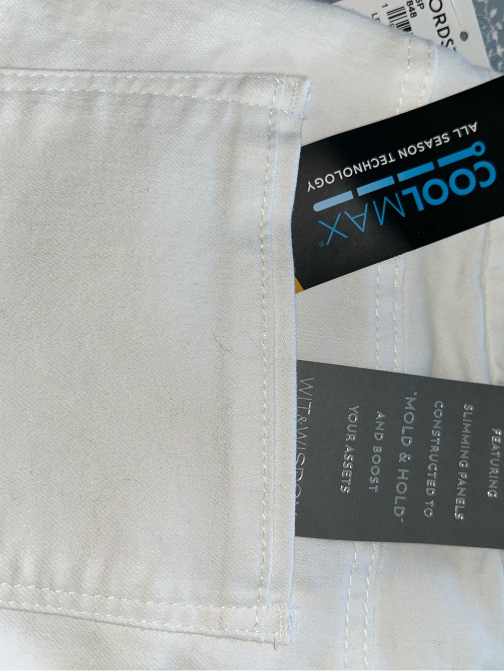 White- Wit & Wisdom women’s jeans with CoolMax Technology - Picture 5 of 8
